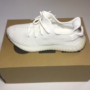 Yeezy boost 350 V2 tripple white NWT